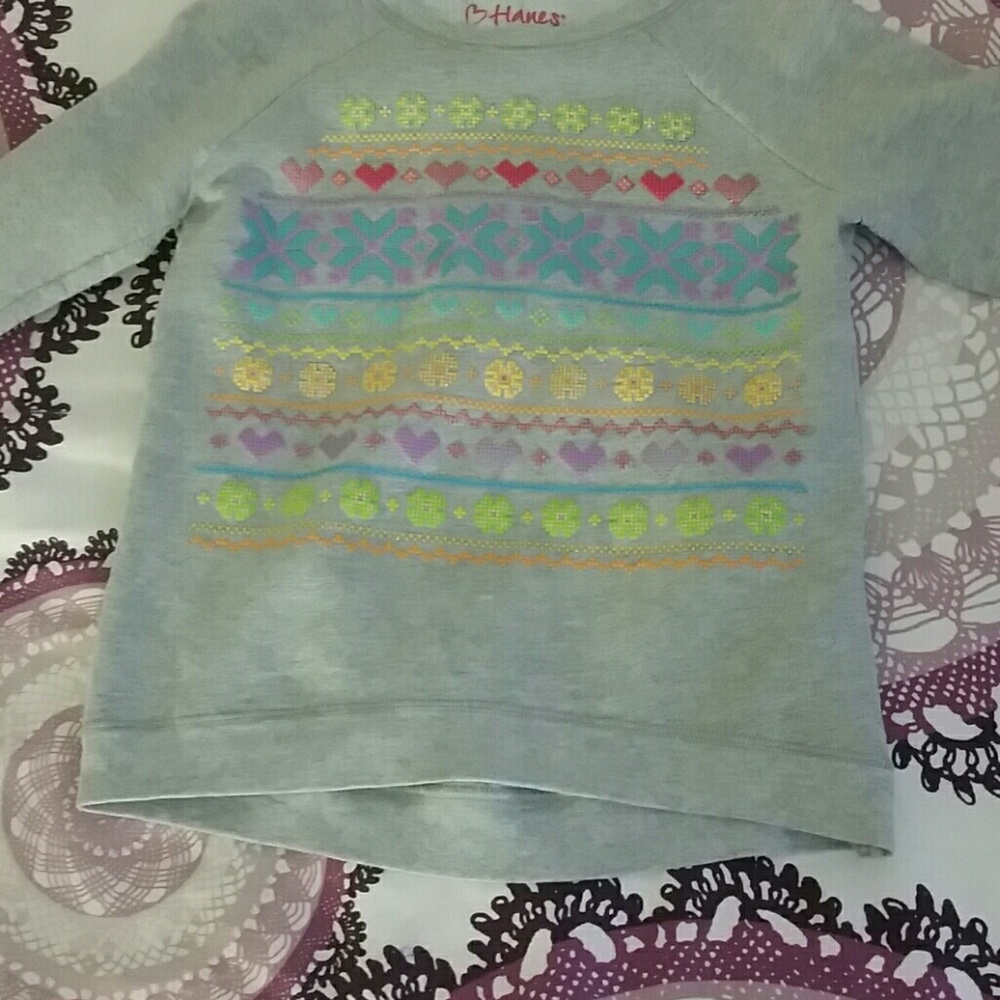 Gray sweatshirt with colorful details